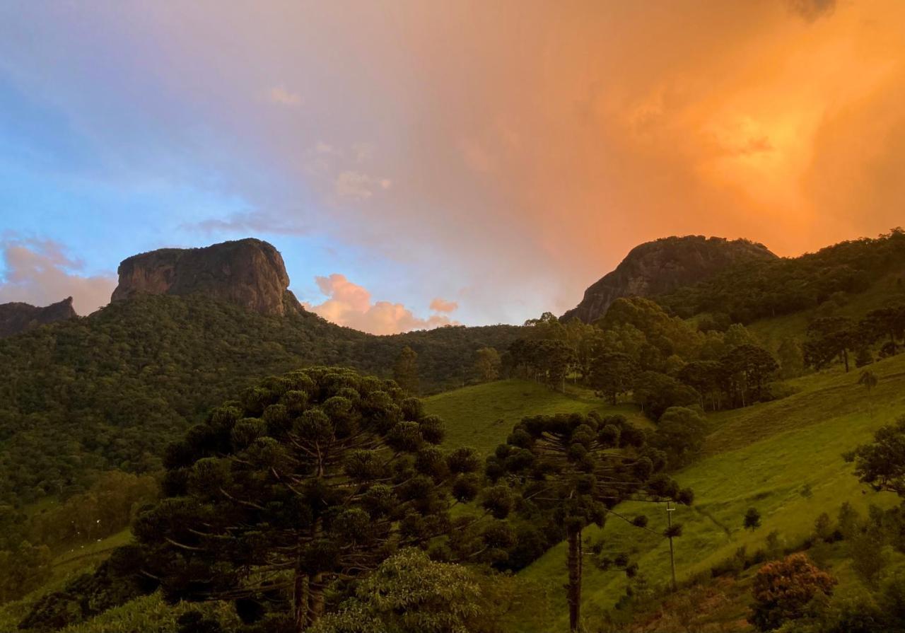 Abrigo De Montanha - Berghuette Villa São Bento do Sapucaí Eksteriør billede